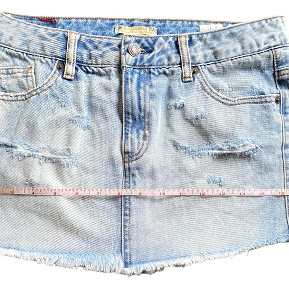 Pull&Bear have something special Y2K Raw Jean Hem Mini Skirt - Picture 7 of 7
